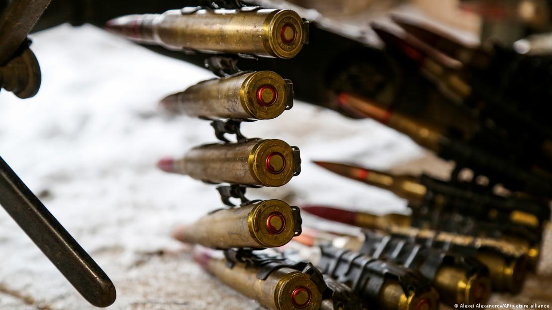 Ukraine | Eine Munition für ein Maschinengewehr