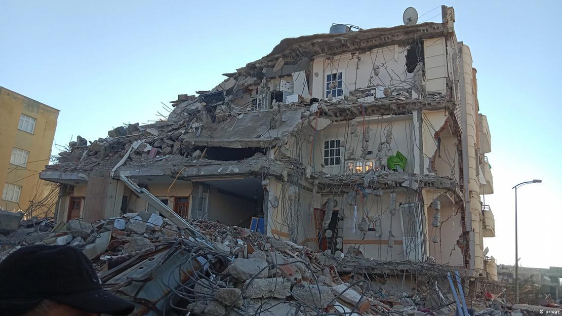 Nurdağı'ndaki Kavak Apartmanı'nda 26 kişi hayatını kaybetti 